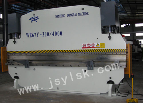 WE67Y-300/4000液壓折彎(wan)機