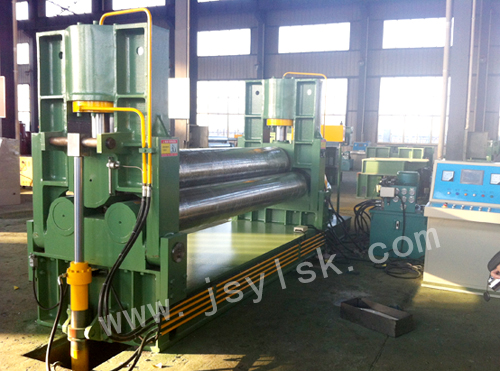 液壓三(sān)輥對稱式卷(juàn)闆機