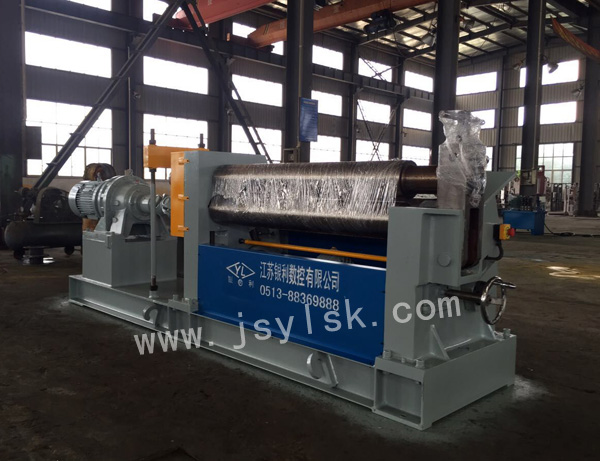 機械三輥非對(dui)稱式卷闆機