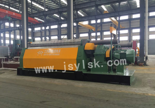 機(jī)械三輥(gǔn)對稱式(shì)卷闆機(ji)