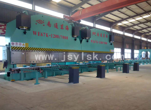 WC67Y/E系列雙(shuāng)機聯動折(shé)彎機