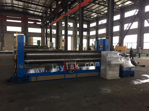 液壓三(sān)輥對稱式卷(juan)闆機