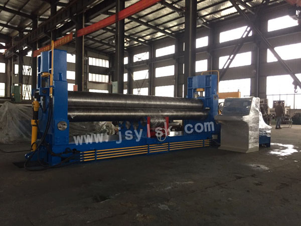 液壓三(sān)輥對稱(chēng)式卷闆(pan)機