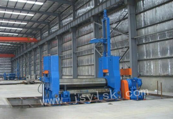 大(dà)型上輥萬(wàn)能式卷闆(pan)機