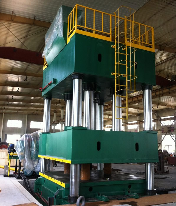 YL32-630四柱液壓(yā)機