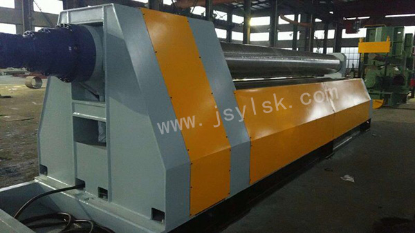 四(sì)輥卷闆機