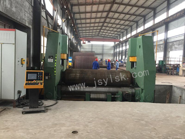 大(da)型上輥萬(wàn)能式卷闆(pan)機