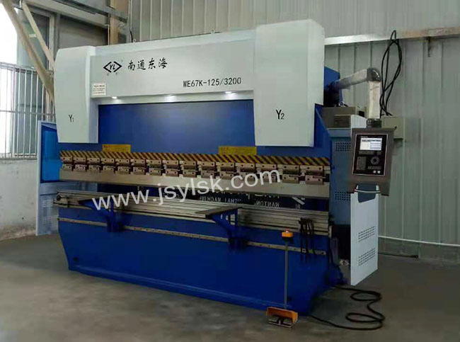 WE67K-125/3200數控折彎機(jī)