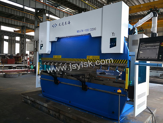 WE67K-125/3200數控折(she)彎機 DA66T數控系統，6+1軸(zhóu)