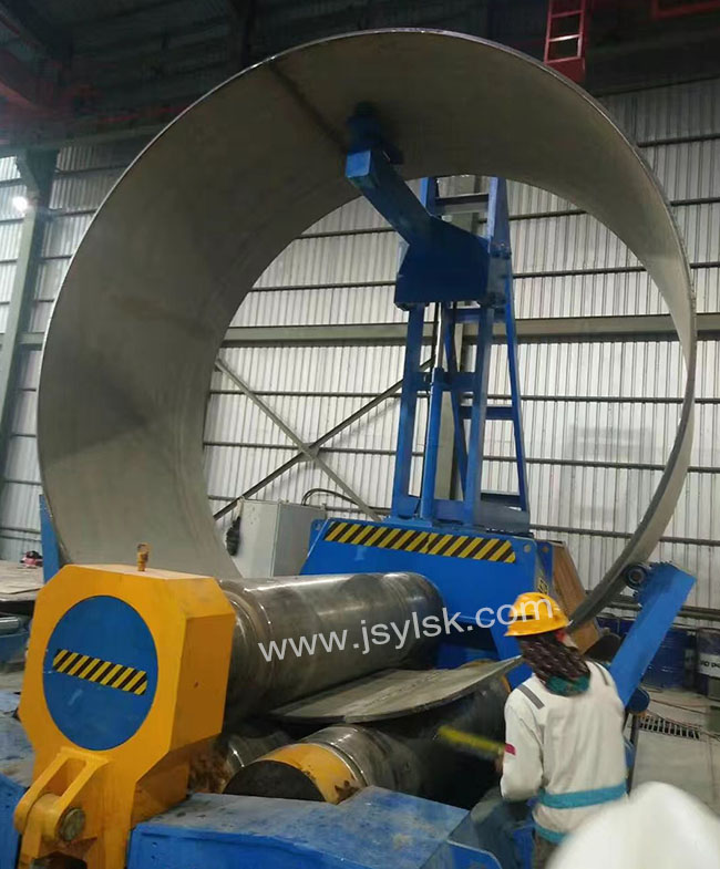 四輥卷(juan)闆機