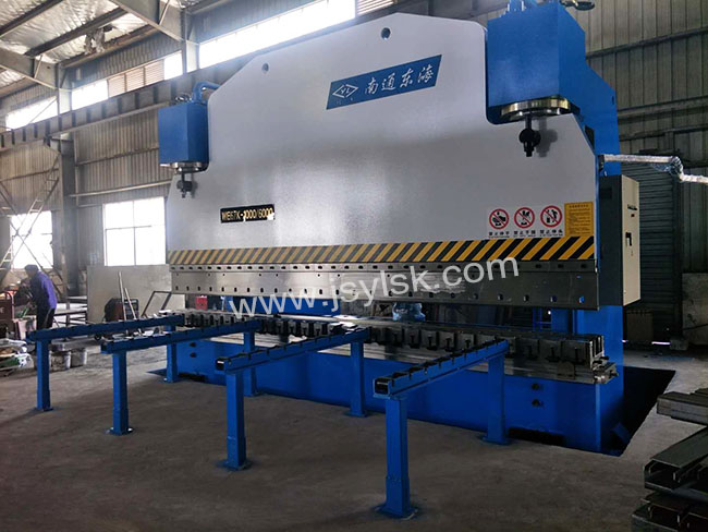 WE67K-1000/6000大(da)型折彎機
