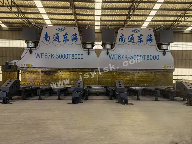 WE67K-5000/8000雙(shuāng)機聯動折彎機(jī)
