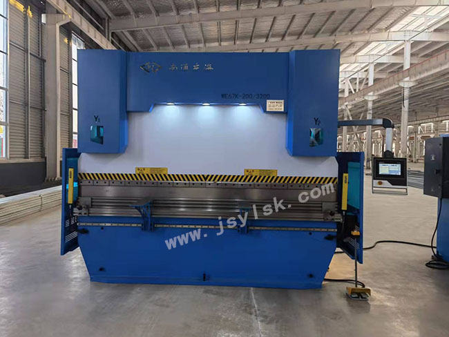 WE67K-200/3200數控折彎機(ji)