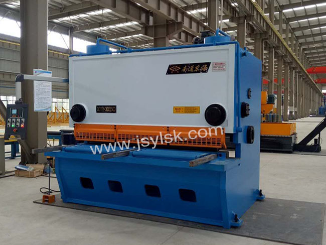 QC11Y-30*2500剪闆(pǎn)機