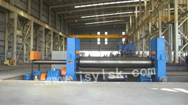 中小型上輥(gun)萬能式卷闆機(ji)